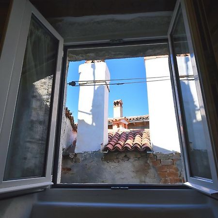 Antique Apartment Arsenale Rovinj Exterior foto
