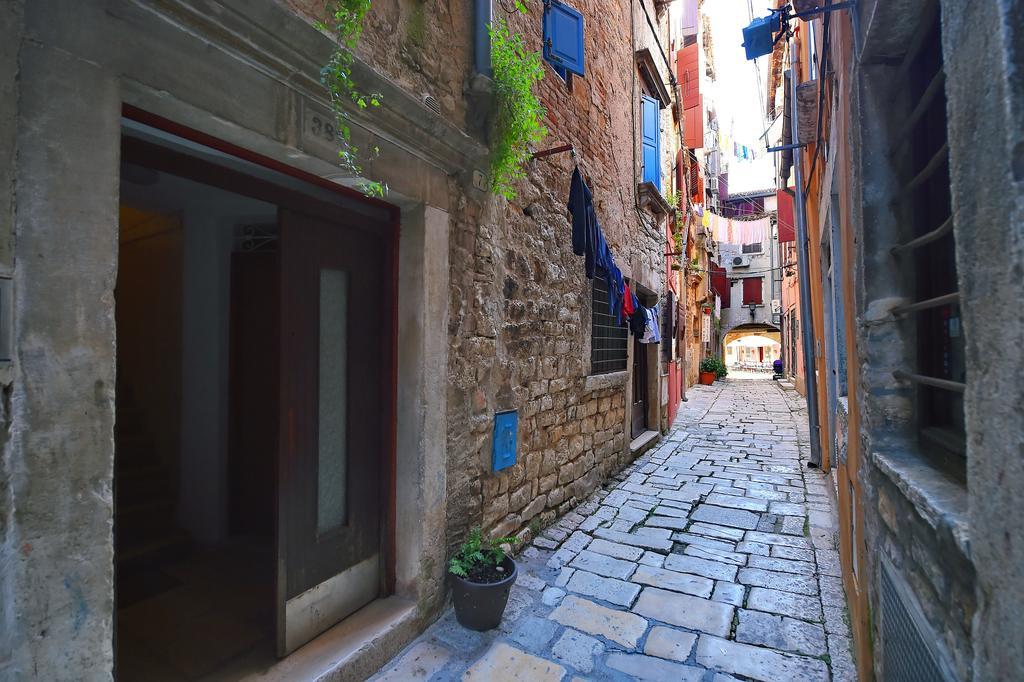 Antique Apartment Arsenale Rovinj Exterior foto